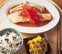 魚料理だって炊飯器で同時に調理！「鮭ときのこの南蛮漬け風」の3品献立