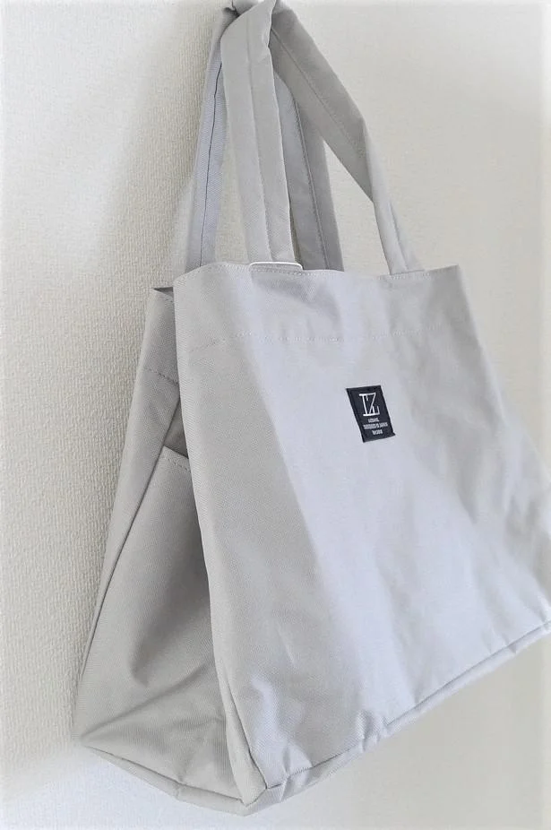 小さくなると、見た目がオシャレになって、レジかごバッグには見えないくらいです!