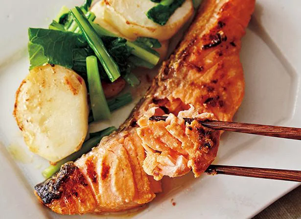 パサつきやすい魚介もしっとり仕上がる「ヨーグルト」の漬け焼きレシピ