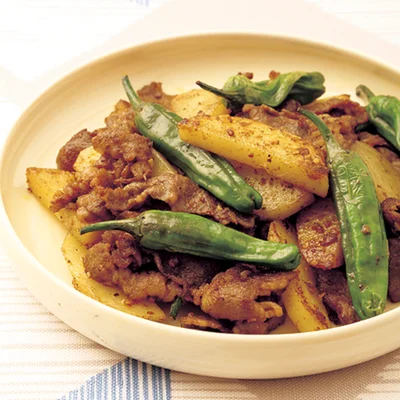 「牛肉とししとうのカレー炒め」