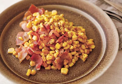 バター×しょうゆで鉄板の味「とうもろこしとベーコンの炒めもの」