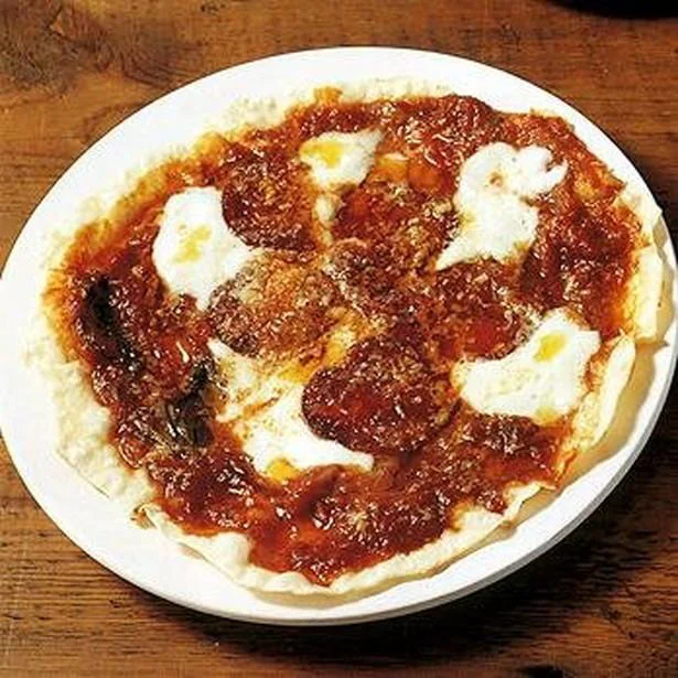 「サラミのピザ」