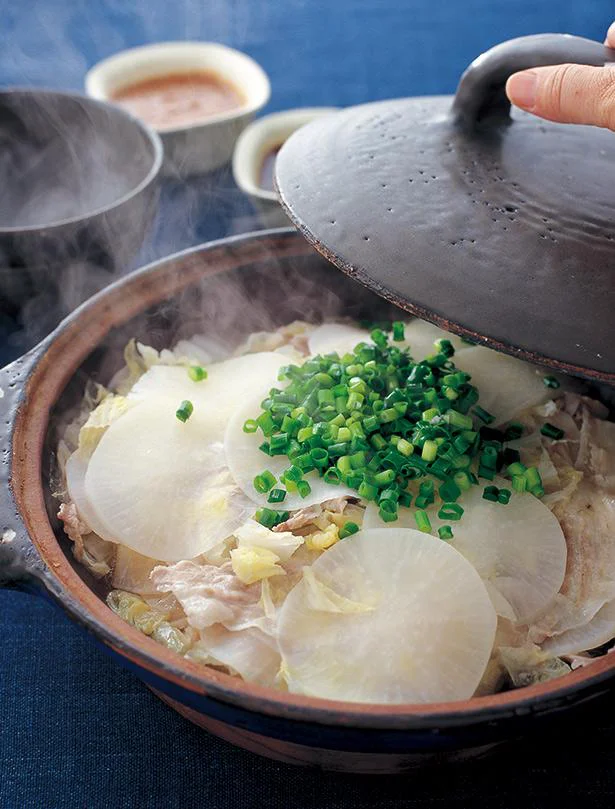 しょうがだれで味わう豚バラ蒸し鍋