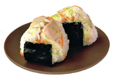 ごろごろ具材で手抜き感なし！ 栄養価もアップの具沢山むすび【私が疲れない夏の昼ごはん(5)】