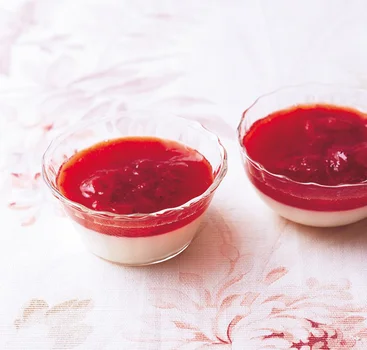 手作り春スイーツはこれで決まり！いちごのコンフィで作る「豆乳プリン いちごソース」