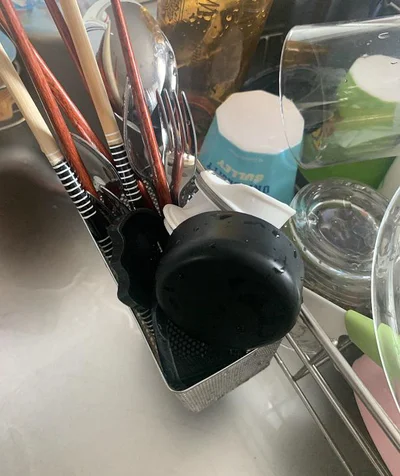 パーツでごちゃごちゃだった箸入れも……