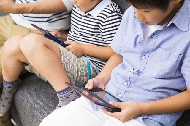 無礼な放置子Aくんと小4息子が遊び友達に。正直、遊んで欲しくないです！【お悩み相談】
