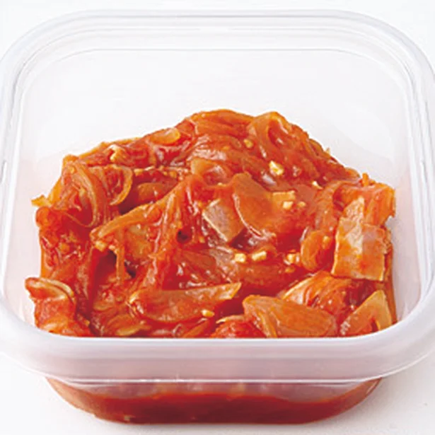 【画像を見る】冷凍なら2週間保存可能！「作っておけるピリ辛トマトソース」