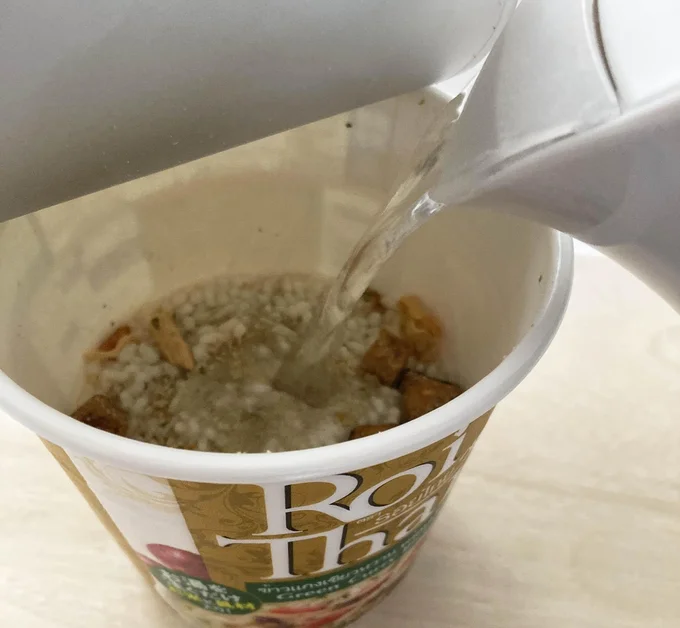 調理作業?はお湯をそそぐのみ!