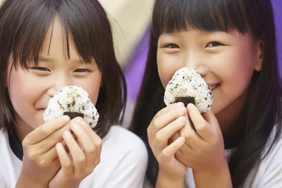 ｢子供はもっと米を食べてほしい｣と浅野先生。おやつや｢中食｣におにぎりなどで食べるのもおすすめ