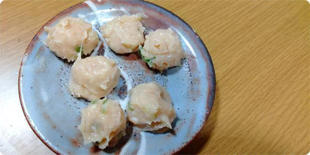 「つくねトング」で丸いつくね完成!