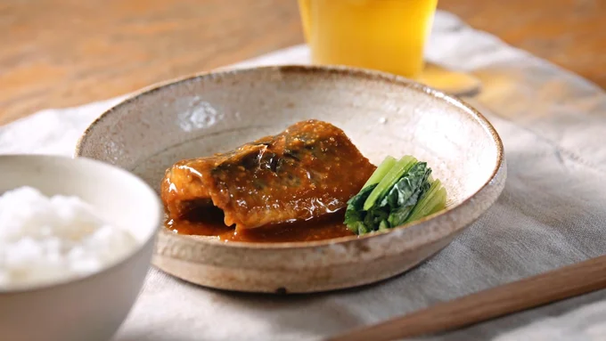 家族からの手紙をもとに出演者が自分で作った料理には「母の味」「落ち着く味」などのコメントが(ドキュメント・ムービーより)