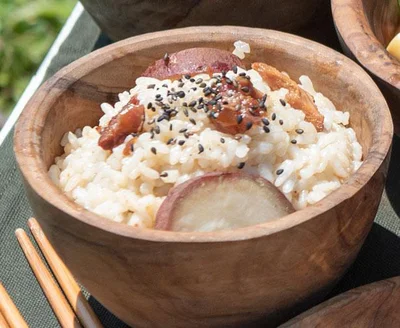 サツマイモと鶏肉の炊き込みご飯