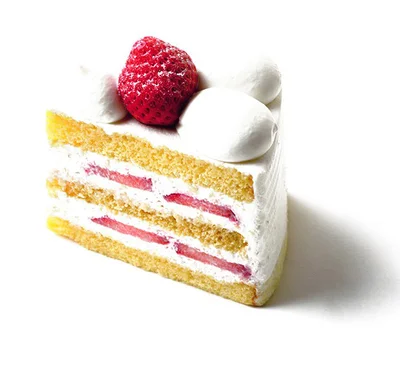 【写真を見る】ホテルニューオータニ パティスリー SATSUKIの 「スーパーショートケーキ」。1,200円