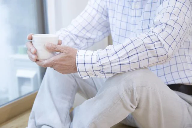シングルになった無口な舅。暗に同居を迫られているようで戸惑っています【お悩み相談】