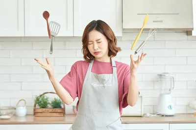 家で調理する頻度が増え、多くの人がキッチンのスペースに不満を持つようになっています