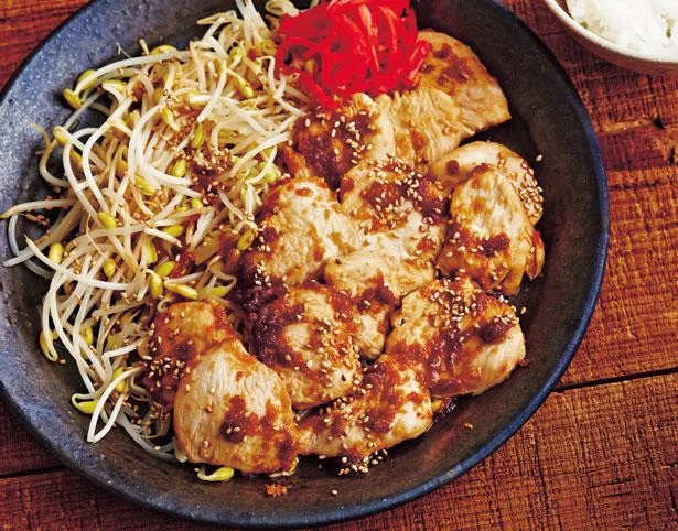 肉は余分な脂身と皮をカットして！ダイエット中も食べたいメイン肉料理2選