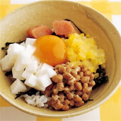 「納豆五色丼」