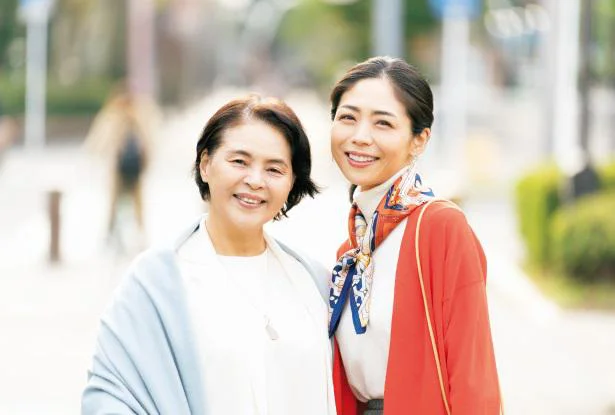 おしゃれを即叶えると話題の簡単「ウィッグ」を、母娘でお試し体験！