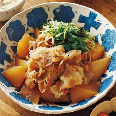 「豚バラ肉と大根の煮もの」