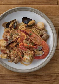 贅沢シーフードの「スパゲティ ペスカトーレ」　めんどうな日でも作りたくなる極上イタリアン(2)