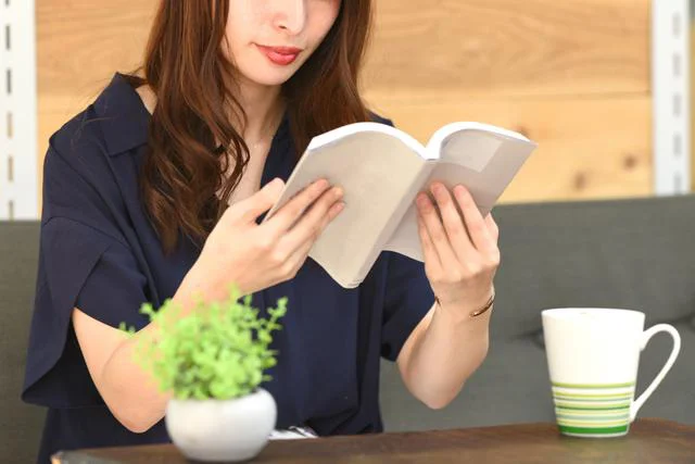 「これを買わないとファンじゃない」⁉ 趣味仲間ができたけどお金がどんどん無くなって…【お悩み相談】