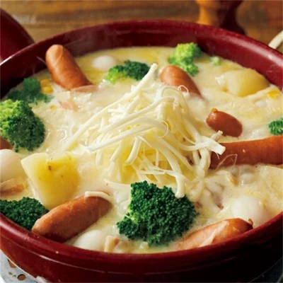 趣向を変えて洋風に！ 野菜たっぷりアレンジ鍋