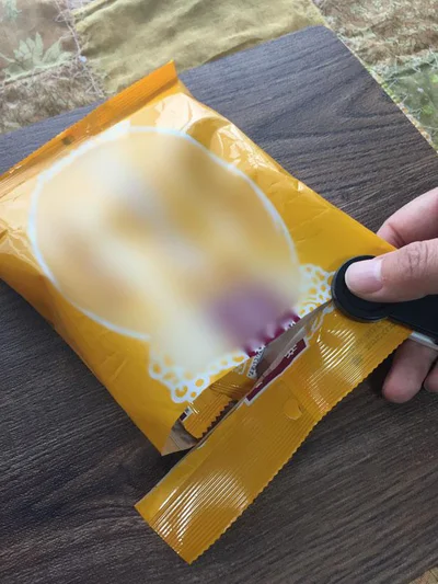 スーっと一瞬できれいに開封できるのは、使っていてとても気持ちいい