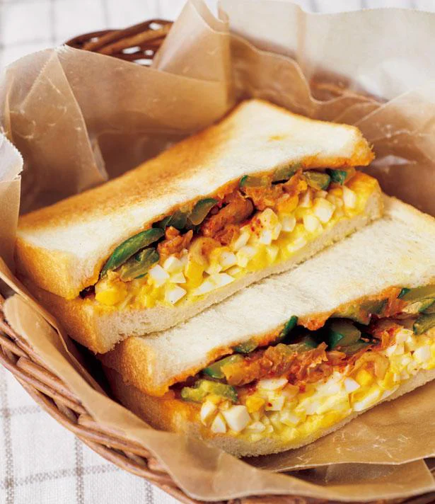 オーブントースターで超簡単！寒い冬に食べたい具だくさんホットサンド＆トースト