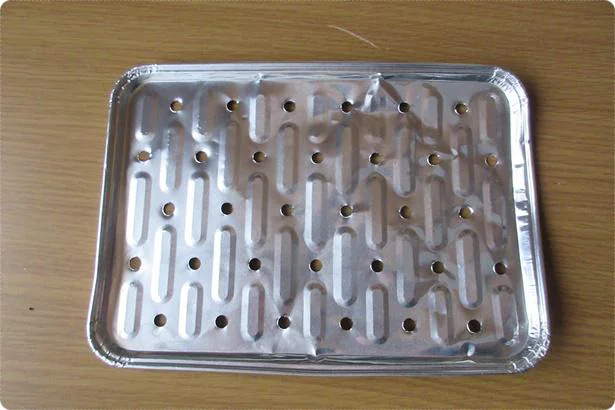 【画像】「ガスグリル魚焼きトレー」は底に凹凸&穴が開いています