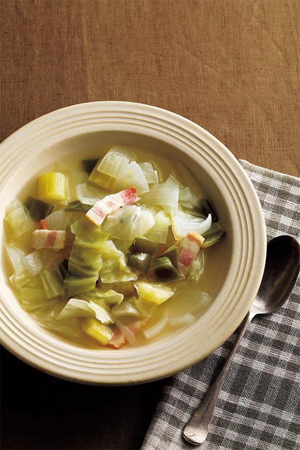 シンプルな野菜のうまみで汎用性も！「デトックス野菜スープ」