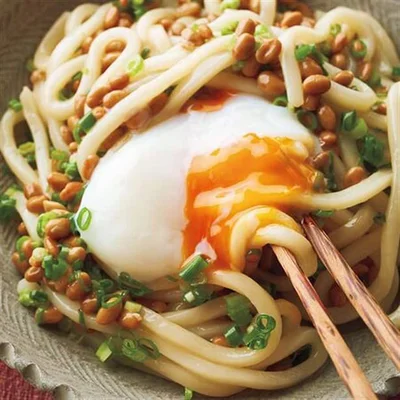 「卵とろ〜り納豆うどん」