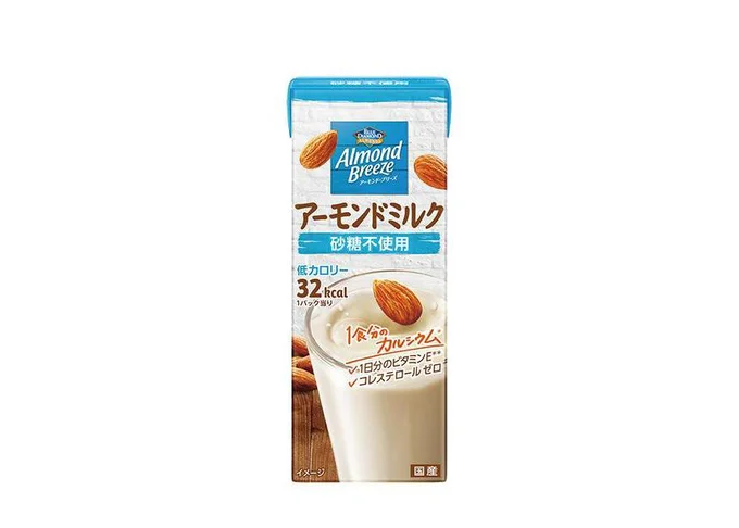 アーモンド・ブリーズ 砂糖不使用　1L ¥350（編集部調べ）／ポッカサッポロ