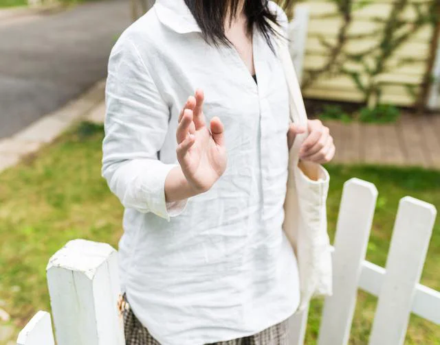 隣の奥さんのテンションが日によって違って怖い…どうすればいい？【お悩み相談】