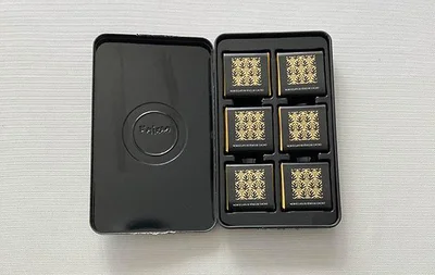 いかにも高級そうなチョコが整然と…