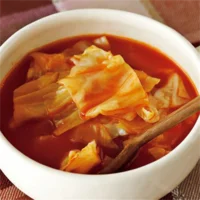 寒い朝はサクッと作れるキャベツのスープで体をほっこり温めよう