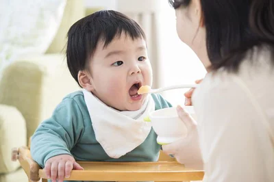 離乳食を食べる量も毎日更新中