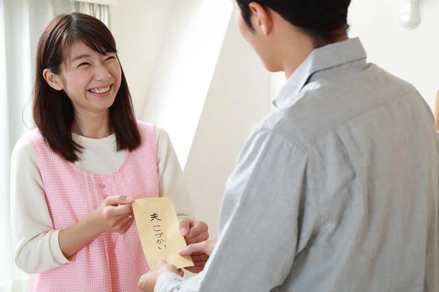 「小遣いが少なすぎる」と訴える夫。でも家計はいつもギリギリ状態なのでどうするべき？【お悩み相談】