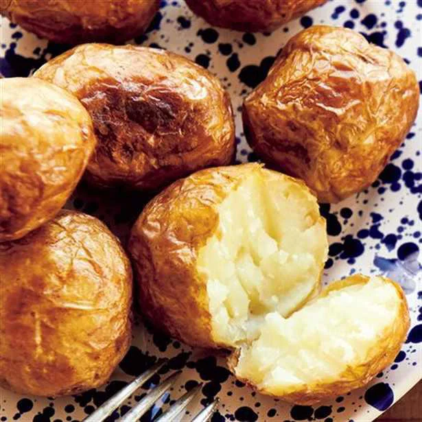 新じゃがは皮ごと調理！ シンプルな味付けで素材のうまみを味わって