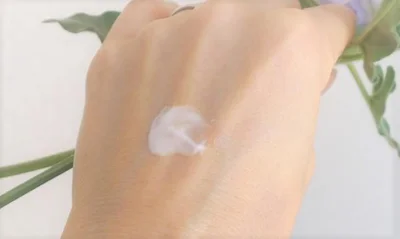 手や首にも塗ってみました！