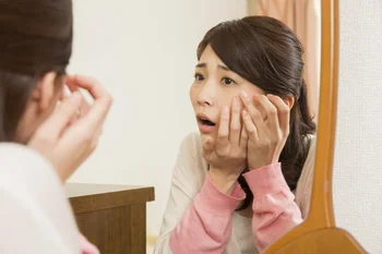 「もしや…これはシミか!?」焦ったへとへと主婦編集が１か月シミケア試してみた（前編）