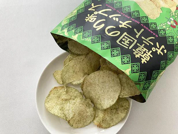 開封した途端、おなじみの韓国のりの香りが!「韓国のり味ポテトチップス」