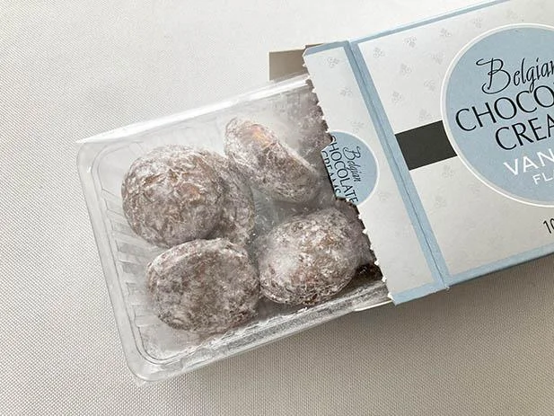 バニラクリームをチョコで包んだ「チョコレートクリームズ(バニラ)」