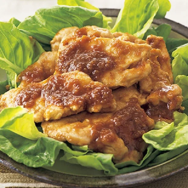 ご飯と一緒にサラダ菜で包んで食べてもおいしい