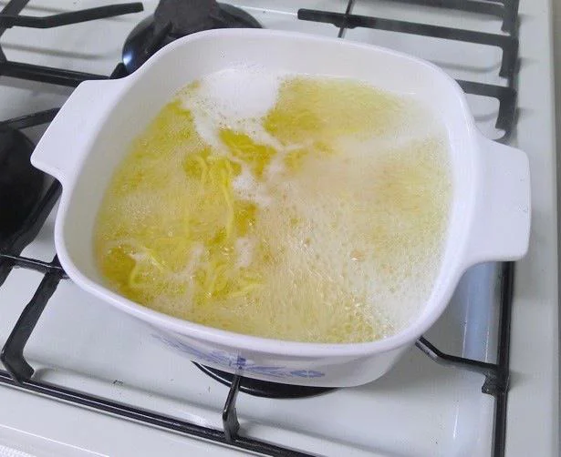 麺って、茹でるだけで、湯気からいい匂いがして、食欲をそそります~