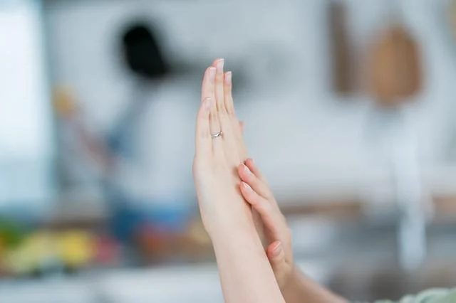 独身女性＝不幸と考え、見下すママ友。できるだけ距離を置きたいです【お悩み相談】