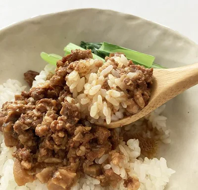 【画像】見た目ほど味も香辛料も濃くなく、子どもも食べられるおいしさ