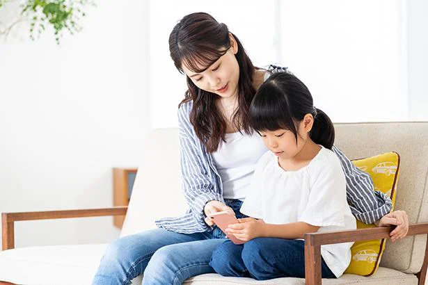 取り上げるのではなく、正しい使い方を教えることがリスク低下につながる