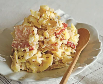 皮つき新じゃがで食感も風味も◎「ごろっとポテサラ」