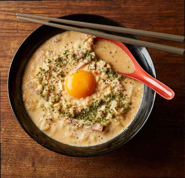 インスタント袋麺で作る「チリカルボ辛ラーメン」